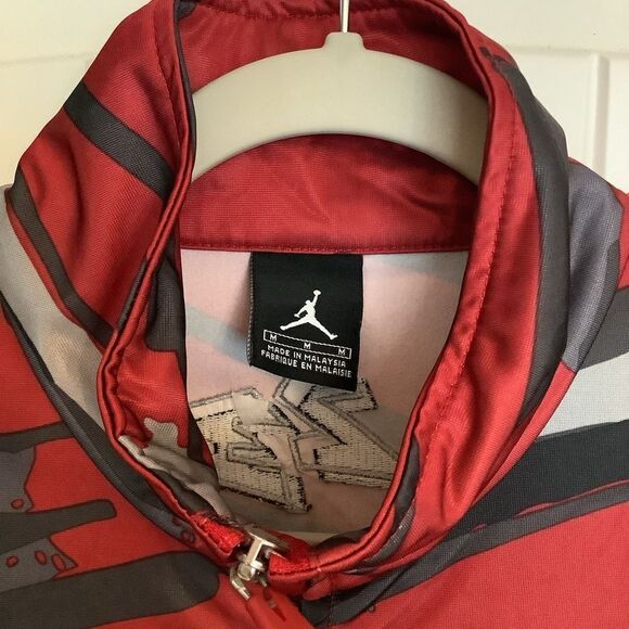 Michael Jordan Warm‎ Up Jacket 🏀🧺 - Picture 3 of 6